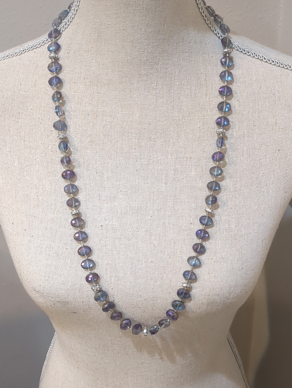 Vintage Iridescent Purple Blue Bead Necklace - Vintage